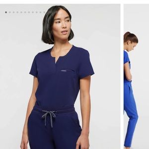 Jaanuu 1 pocket tuck-in scrub top